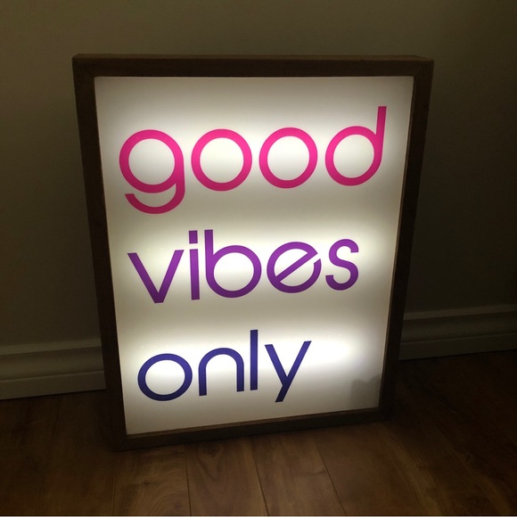 Light Up Sign - Picture 2 of 5